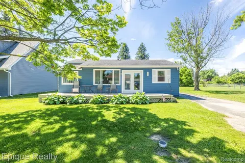 7520 Sunset Boulevard, Lexington MI 48450 9123 photo 5