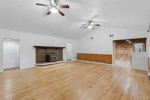 8573 W Lovejoy Road, Byron MI 48418 9745 photo 4