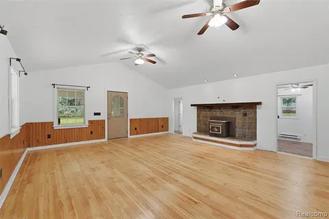 8573 W Lovejoy Road, Byron MI 48418 9745 photo 5