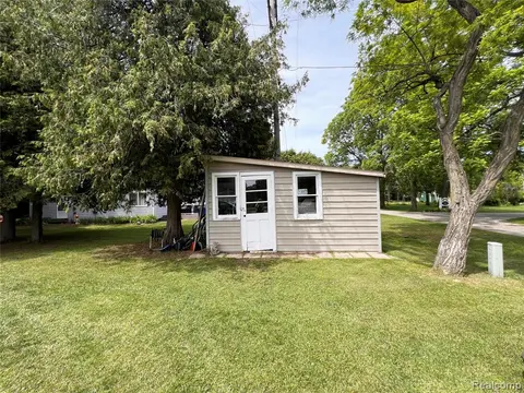 7816 3rd Street, Forestville MI 48434 7707 photo 2