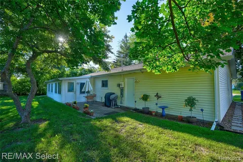 3825 Conklin Drive, Saginaw MI 48603 3186 photo 3