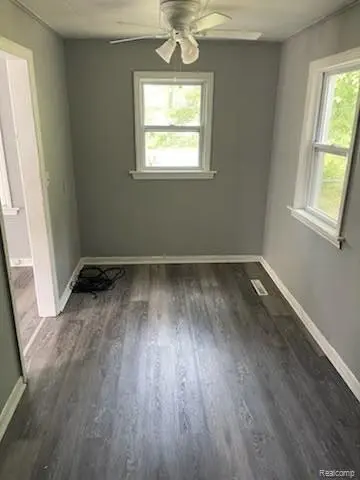 334 S 24th Street, Saginaw MI 48601 6334 photo 4