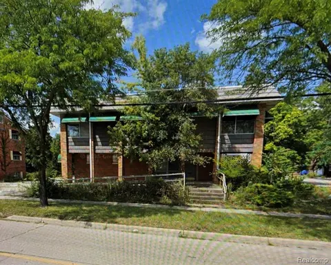 3604 Davenport Avenue, Saginaw MI 48602 photo 2