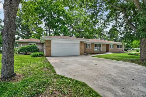 4877 Orchard Lane, Owosso MI 48867 9450 photo 2