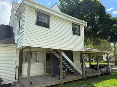 305 E Main Street, Durand MI 48429 1708 photo 2