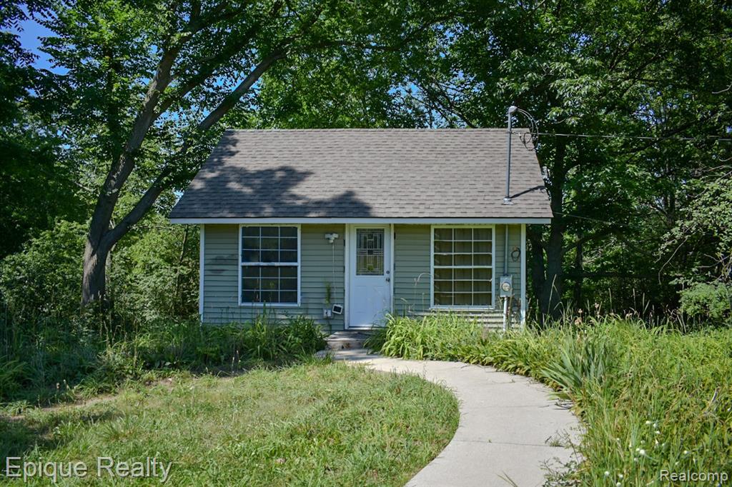 300 W Dewey Road, Owosso MI 48867 8960 photo 1
