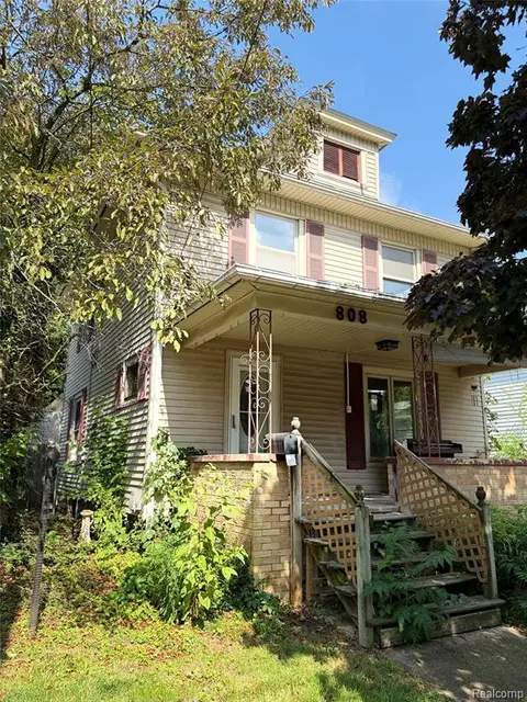 808 Division Street, Owosso MI 48867 4542 photo 2