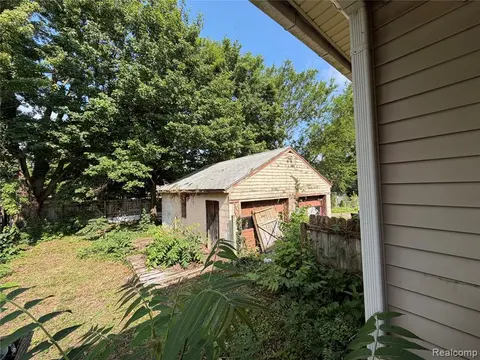 808 Division Street, Owosso MI 48867 4542 photo 3