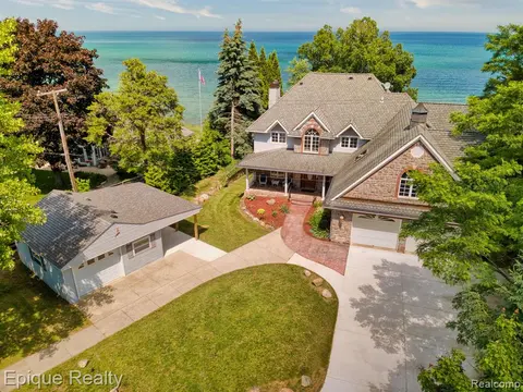 3864 Lakeshore Road, Deckerville MI 48427 9653 photo 3