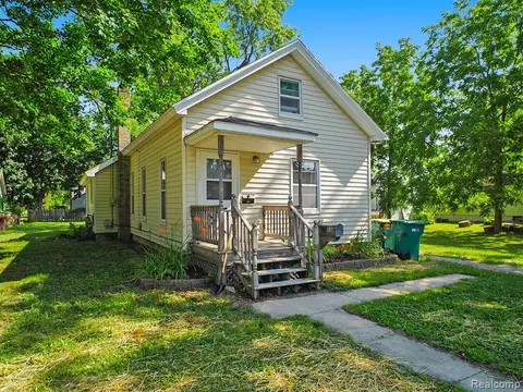 204 W Perry Street, Durand MI 48429 1638 photo 3