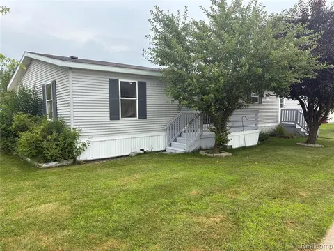 7364 Kings Court, Alma MI 48801 8725 photo 3