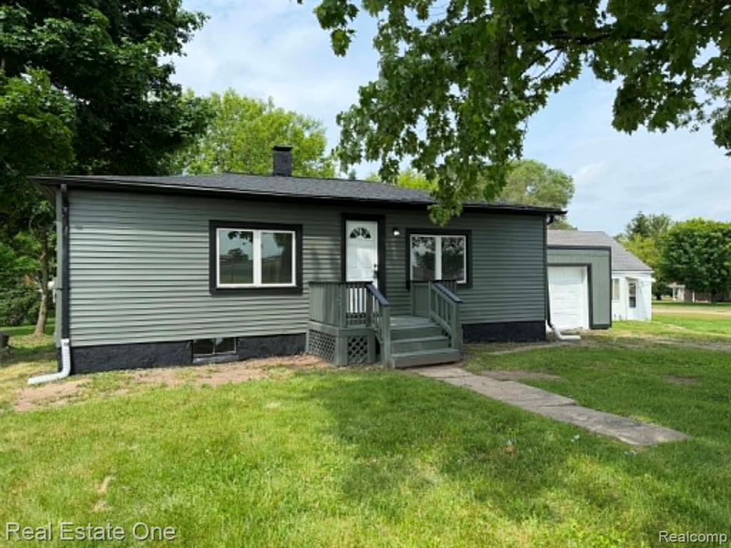 3585 Marcus Street, Deckerville MI 48427 7704 photo 1
