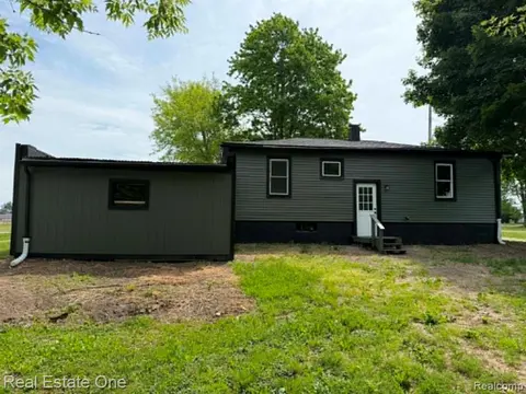 3585 Marcus Street, Deckerville MI 48427 7704 photo 2