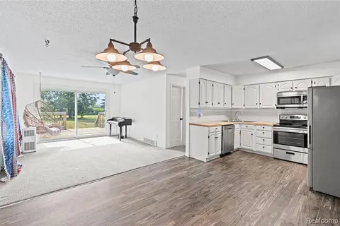 9204 Bray Road, Millington MI 48746 9521 photo 3