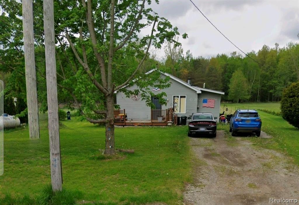 5008 W Burt Road, Montrose MI 48457 9333 photo 1
