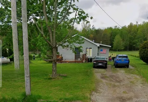 5008 W Burt Road, Montrose MI 48457 9333 home for sale
