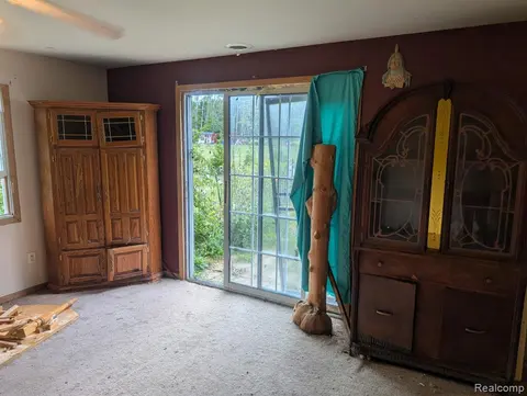 5008 W Burt Road, Montrose MI 48457 9333 photo 4