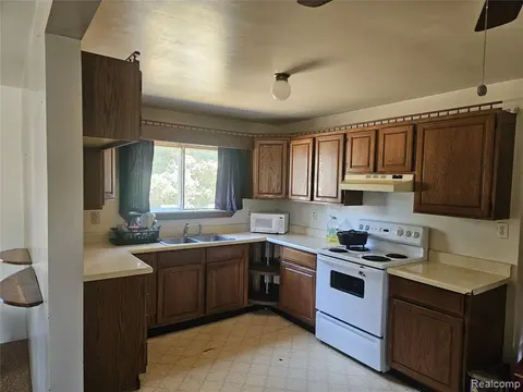 1115 State Street, Owosso MI 48867 4252 photo 2