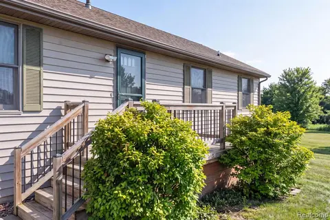 9889 Ditch Road, Chesaning MI 48616 9705 photo 2