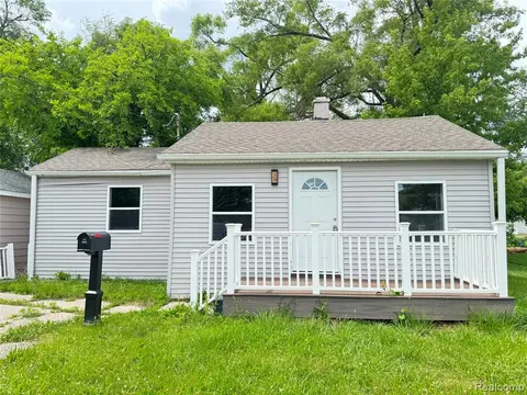 3553 N Monroe Street, Carrollton MI 48724 5043 photo 3