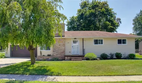 487 Atlanta Street, Saginaw MI 48604 2242 photo 2