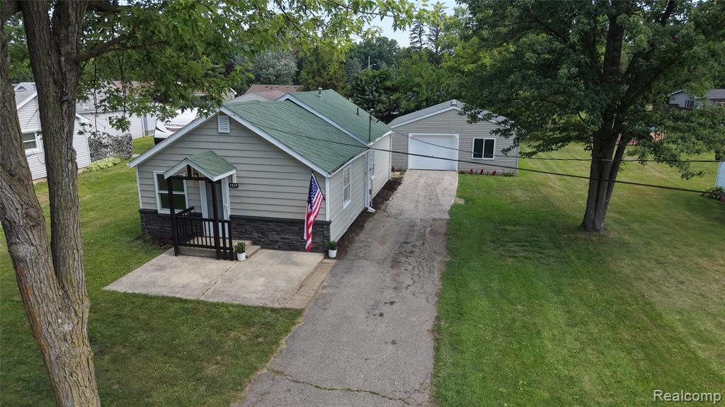 1815 Kilbourn Avenue, Owosso MI 48867 3932 photo 1