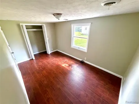 1815 Kilbourn Avenue, Owosso MI 48867 3932 photo 2