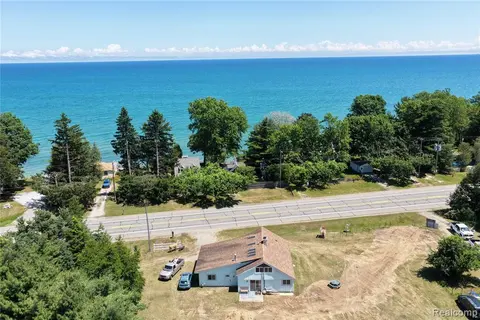 2898 Lakeshore Road, Applegate MI 48401 9628 photo 5
