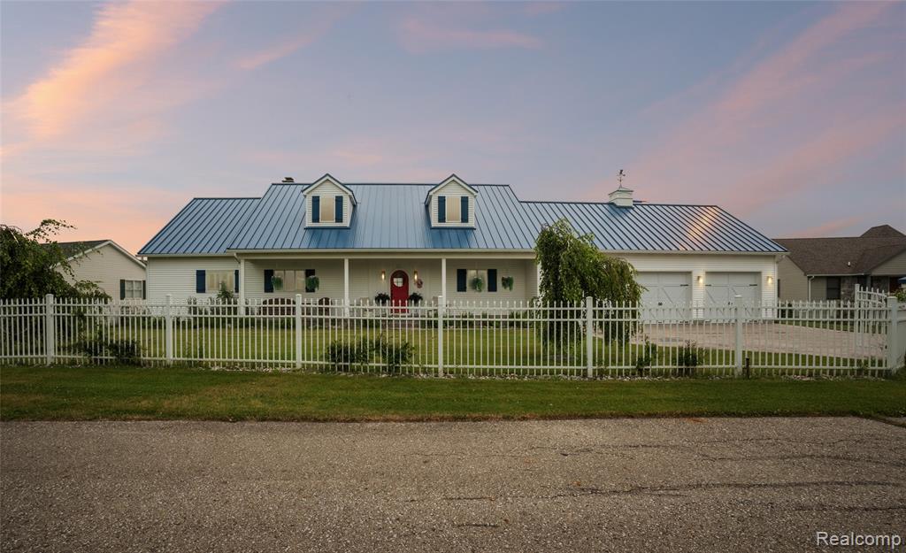 5110 Shorefront Lane, Port Hope MI 48468 9103 photo 1