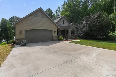 4915 Anglers Lane, Gladwin MI 48624 7625 photo 3
