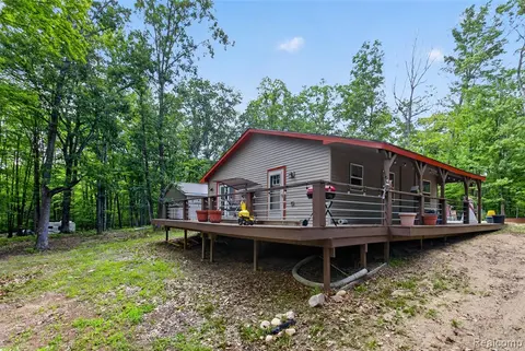 4522 Red Fox Run, Farwell MI 48622 9646 photo 4