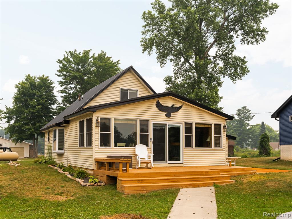 6559 Circle Drive, Harrison MI 48625 8977 photo 1