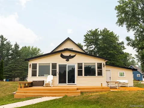6559 Circle Drive, Harrison MI 48625 8977 photo 2