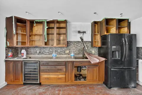 3504 Creekwood Drive, Saginaw MI 48601 5678 photo 4