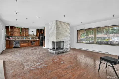 3504 Creekwood Drive, Saginaw MI 48601 5678 photo 5