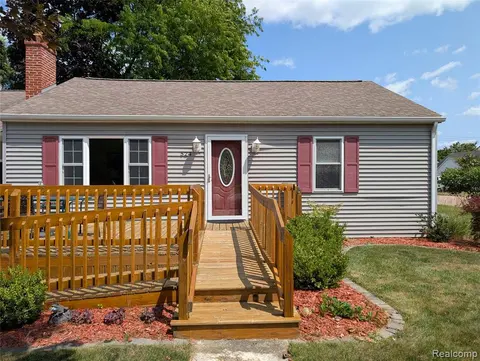 524 S Port Crescent Street, Bad Axe MI 48413 1307 photo 3