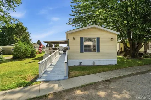 616 Barefoot Lane, Port Sanilac MI 48469 photo 2