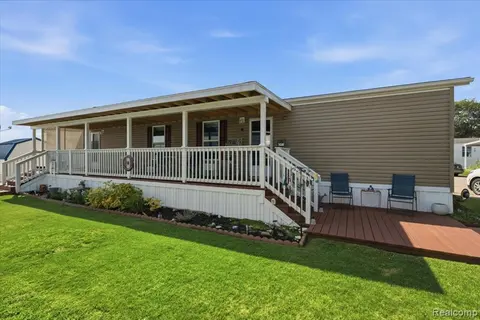 406 Silver Sands Drive, Port Sanilac MI 48469 photo 2