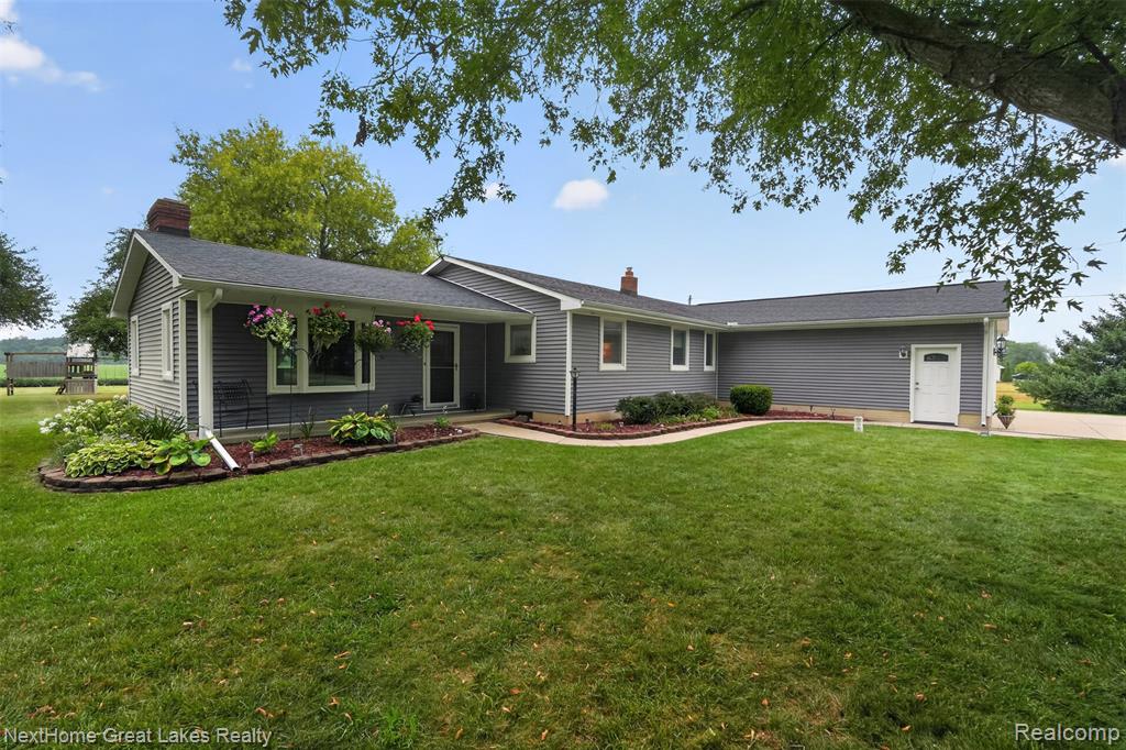 6249 New Lothrop Road, New Lothrop MI 48460 9750 photo 1