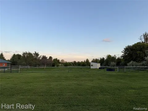 909 W Barnes Road, Fostoria MI 48435 9713 photo 4