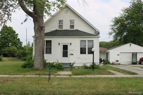 2703 Narloch Street, Saginaw MI 48601 1341 home for sale