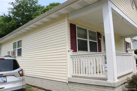 213 S 4th Avenue, Saginaw MI 48607 1506 photo 3