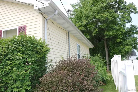 213 S 4th Avenue, Saginaw MI 48607 1506 photo 4