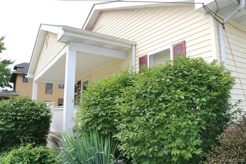 213 S 4th Avenue, Saginaw MI 48607 1506 photo 5