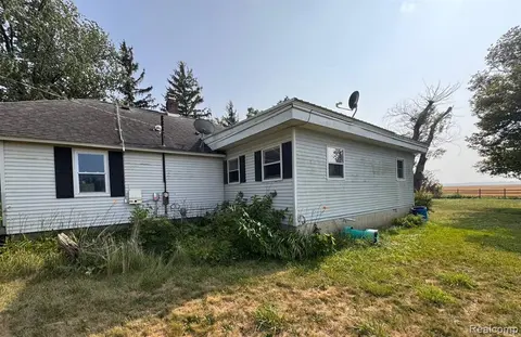 4703 N Byron Road, Corunna MI 48817 9744 photo 2