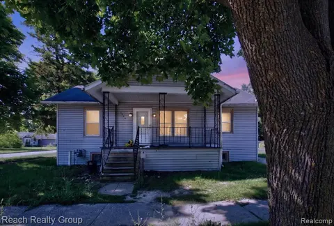 1603 Cooper Avenue, Saginaw MI 48602 5104 photo 3