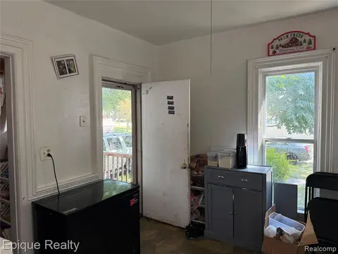 402 Black Street, Caro MI 48723 1904 photo 2