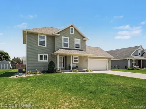 8686 Summer Ridge Drive, Freeland MI 48623 9129 photo 2