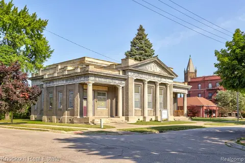701 N Vanburen Street, Bay City MI 48708 photo 2