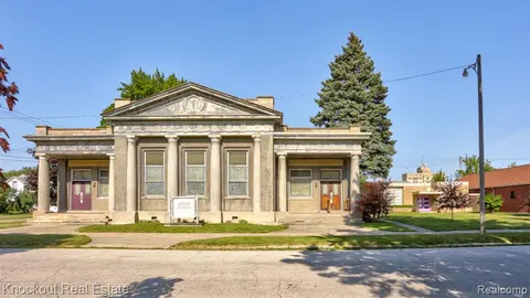 701 N Vanburen Street, Bay City MI 48708 photo 3